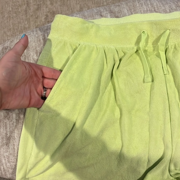 Old Navy Terry Cloth Shorts - Picture 2 of 4